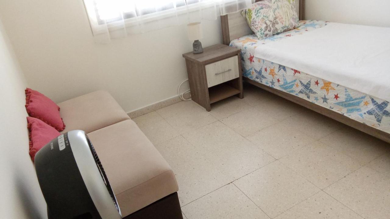 2 Bedroom Apartment In Makenzi Larnaca Zewnętrze zdjęcie